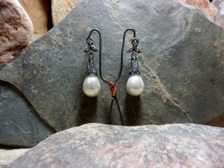 no.küp.0778-0630 Kabuk kaplama drop inci 925 ayar gümüş küpe.Fiyatı KDV dahil 110.- TL