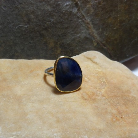 no.yzk.1543-1117 Gerçek Safir taşlı , el işi gümüş yüzük.Fiyatı KDV dahil 169.- TL