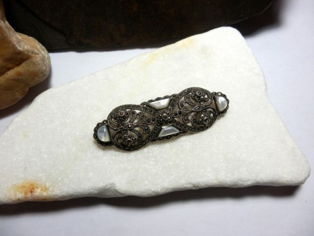 no.br.005-005 Sedef ve Markait taşlı Artego gümüş broş.Fiyatı KDV dahil 240.- TL