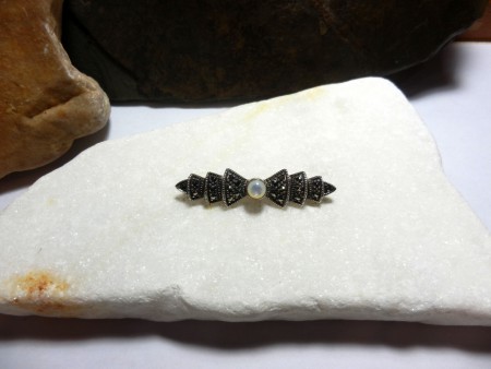no.br.008-008 Markazit taşlı gümüş broş.Fiyatı KDV dahil 70.- TL