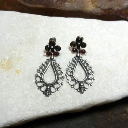 no.küp.0792-0643 El yapımı otantik küpe. 925 ayar gümüş. KDV dahil 95,00 TL